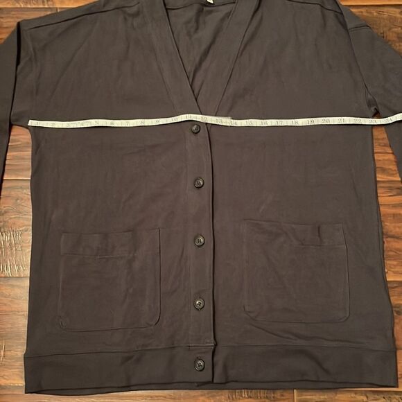 Madewell Gray Button Closure Cardigan Sweater Academia  Contemporary Work Office - Picture 5 of 9